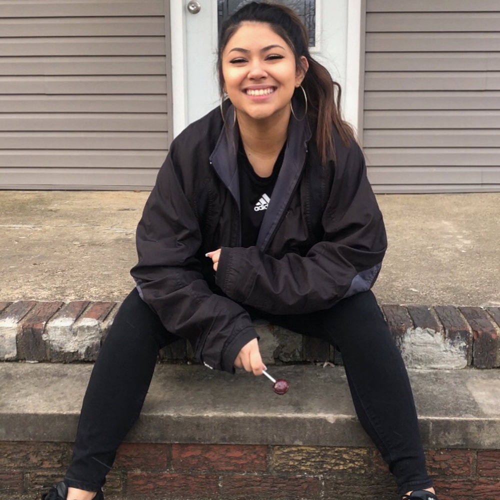 Meet your Posher, Lokelani